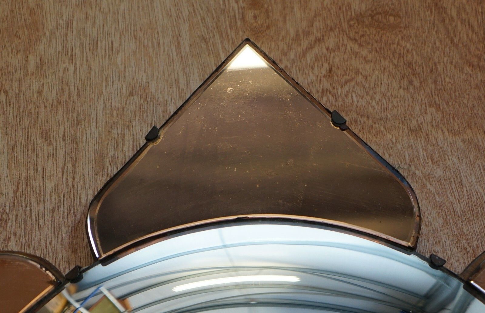 Sublime 1930's Convex Art Deco Peach Glass Bevelled Venetian Round Petal Mirror photo vinterior