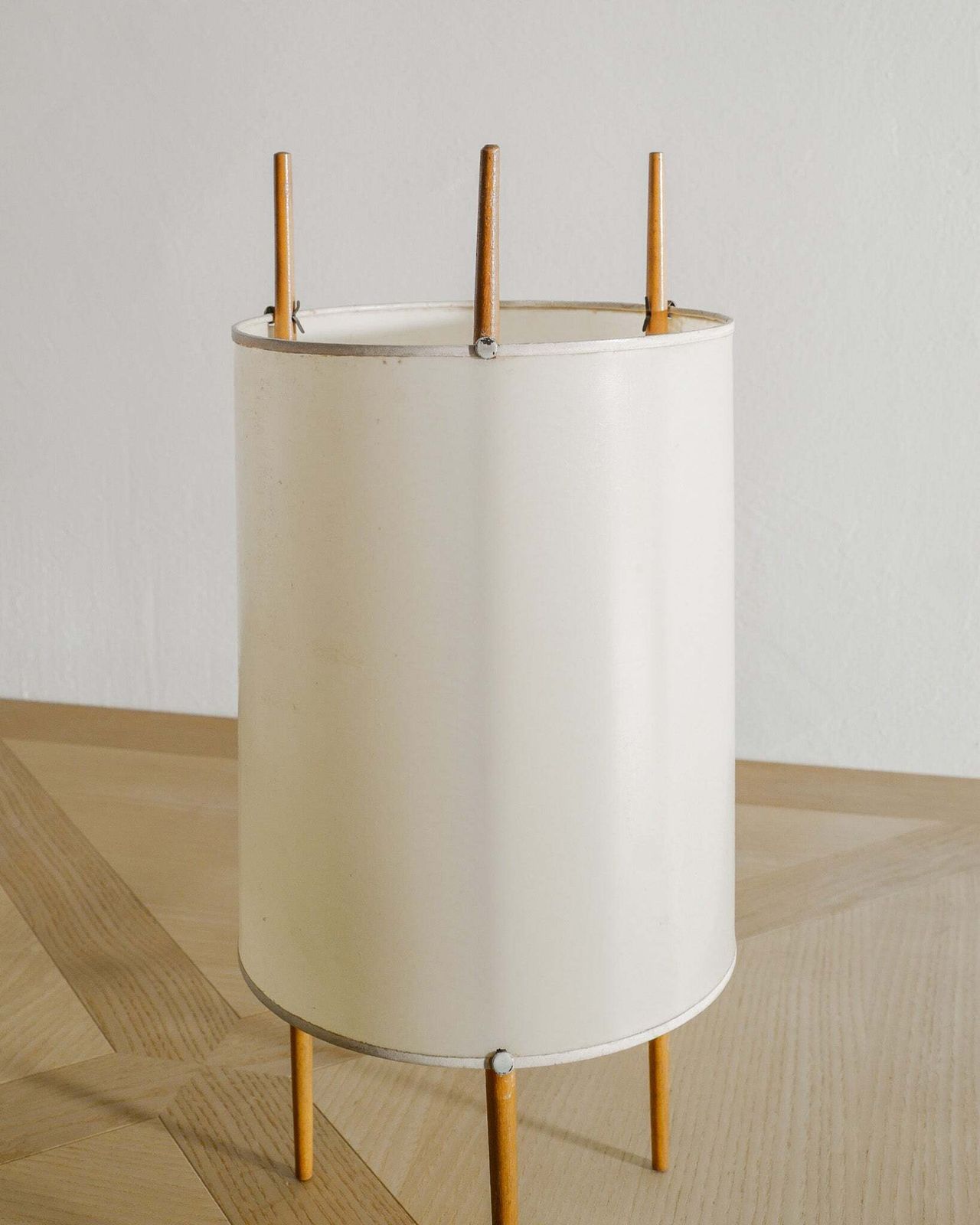 Vintage Mid Century "No 9" Table Lamp In Wood & Paper By Isamu Noguchi For Knoll USA, 1940s photo 8500.0