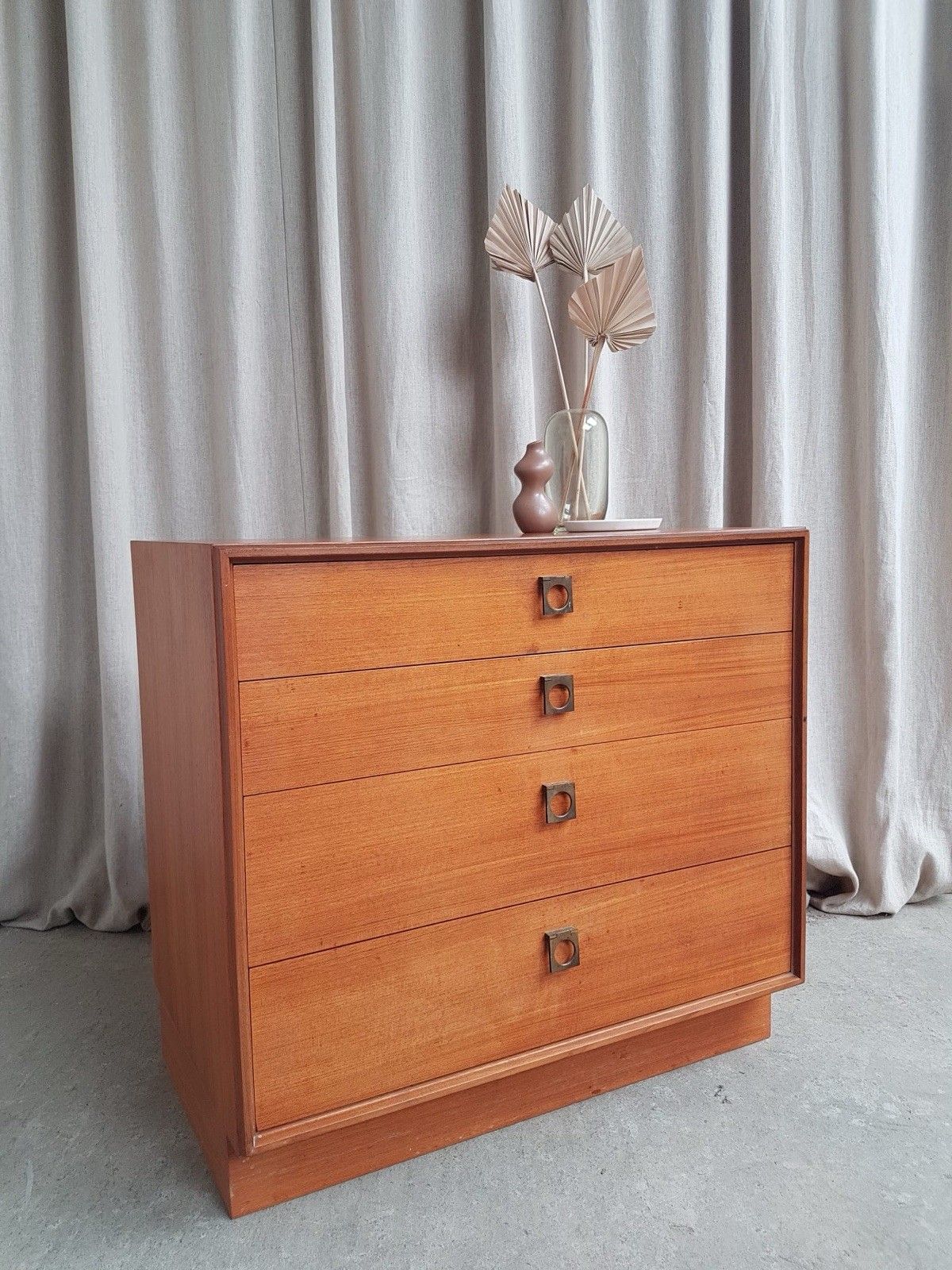 Vtg Mid Century G Plan Chest Of Drawers Compact Sideboard Danish Retro R926 photo for sale