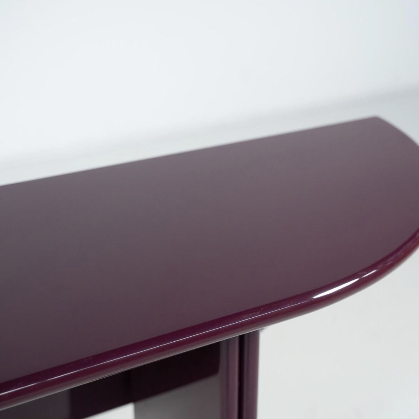 Purple Lacquered Wood “Antella” Console By Kazuhide Takahama For Gavina, 1980s photo vinterior