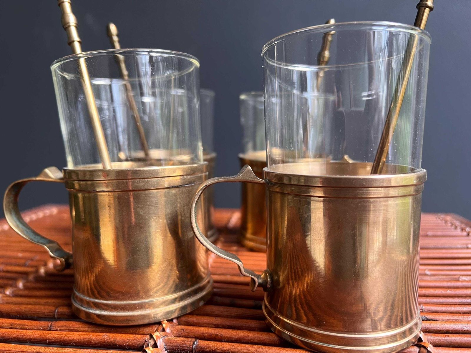 Vintage Copper Mugs Set Of 4, Gallo Schott Glass Inserts & Spoons, Châteaucore Barware, Medieval Modern Kitchen, Folk Art Aesthetic photo vinterior