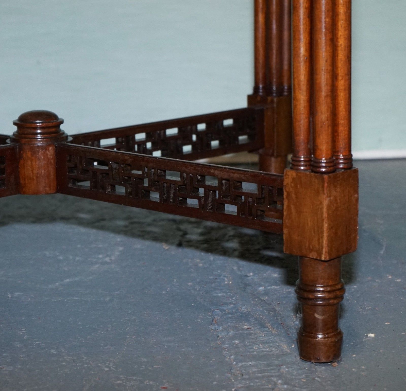 Late 19th Century Chippendale Style Round Occasional Table And Carved Stretchers photo buy