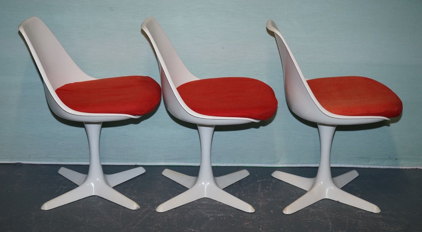 photo furniture Vintage 1960s Arkana By Maurice Burke Set Of 5 Dining Chairs