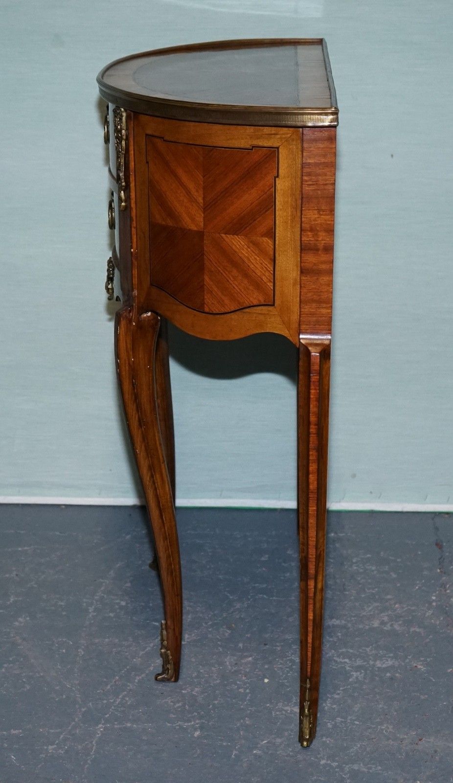 photo vinterior Louis XV Style Marquetry Side Table Nightstand With Gilt Gold Mounts