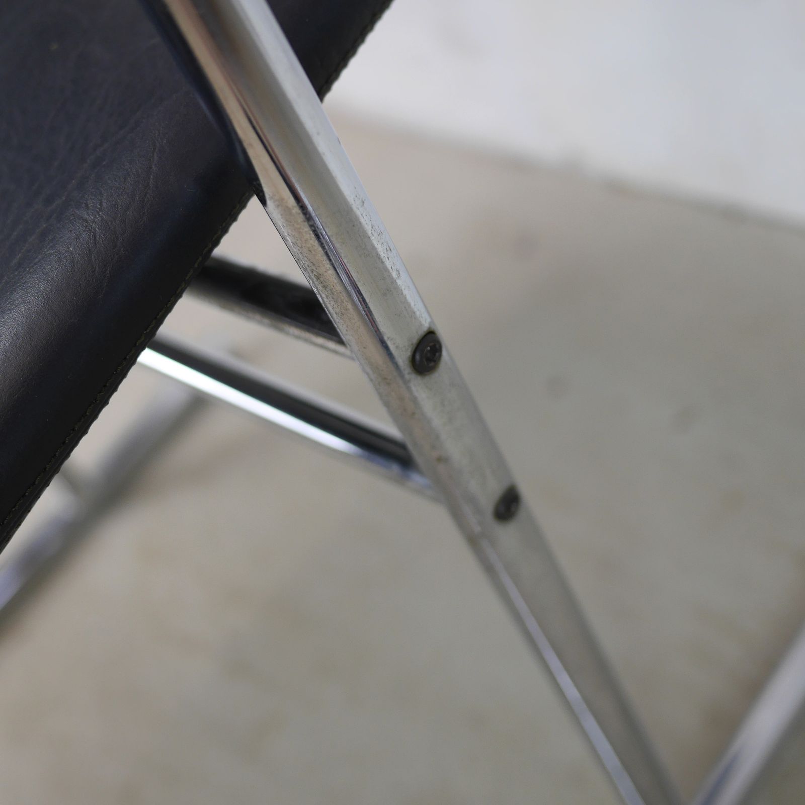photo furniture Pair Mid Century Oslo Chairs By Rudi Verelst For Novalux 1965 Vintage #102986