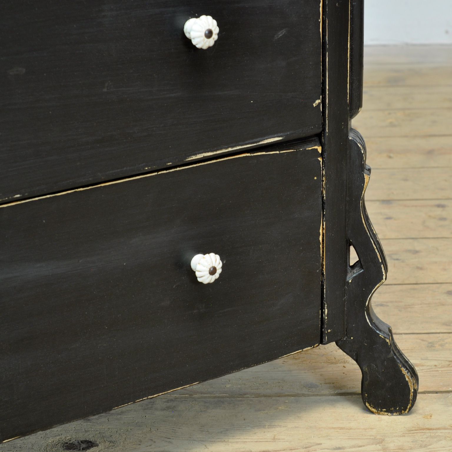 photo furniture Oak And Pine Chest Of Drawers, 1910s