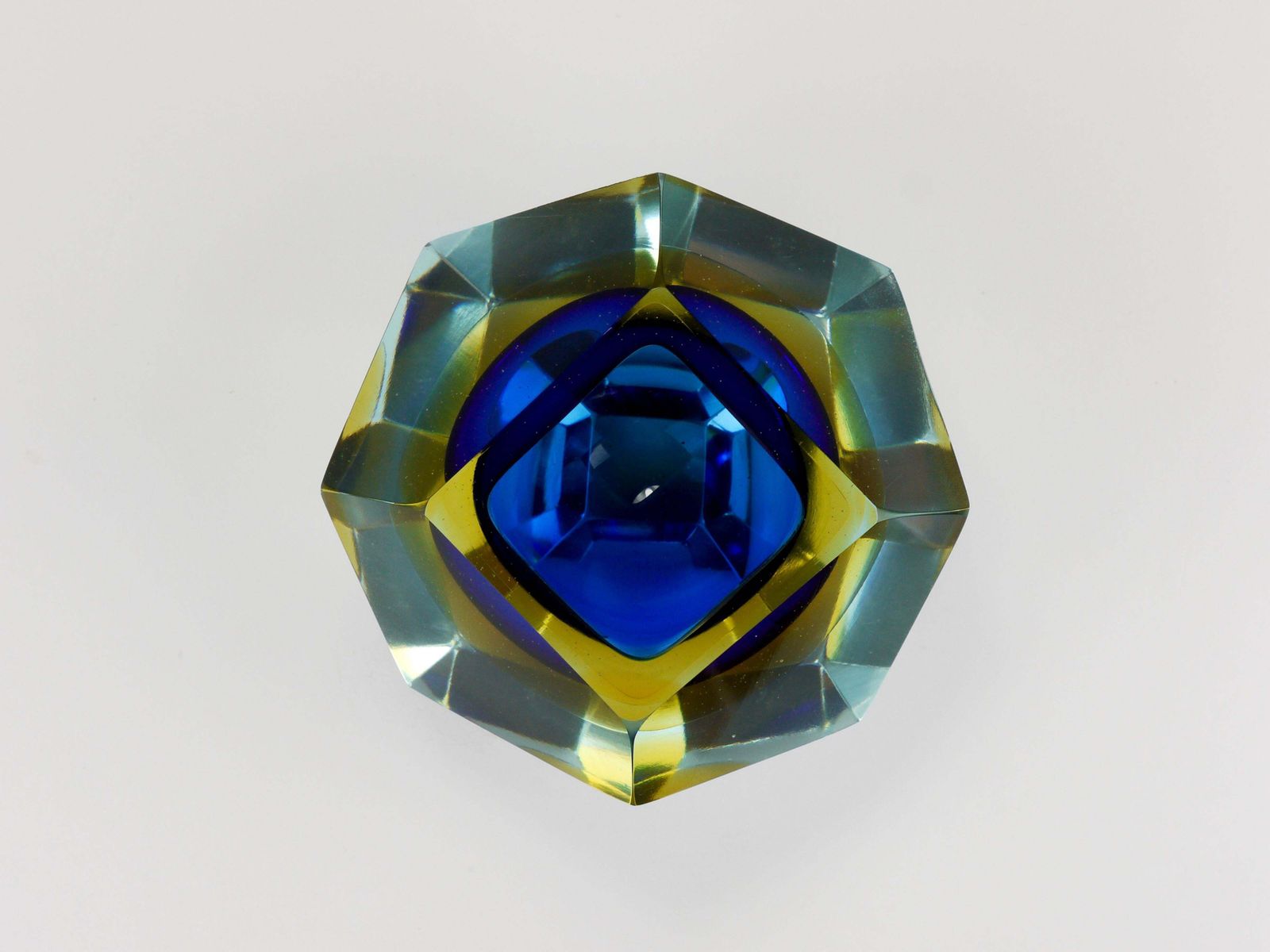 Mandruzzato Sommerso Faceted Diamond Caviar Bowl, Murano Glass, Italy, 1960s photo furniture