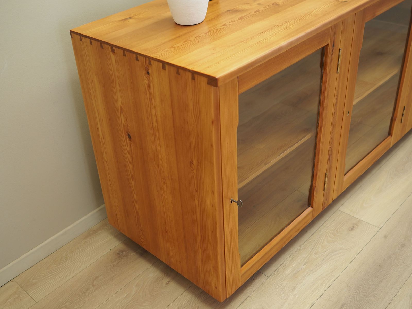 Furniture Pine Showcase, Danish Design, 1980s, Production: Denmark photo