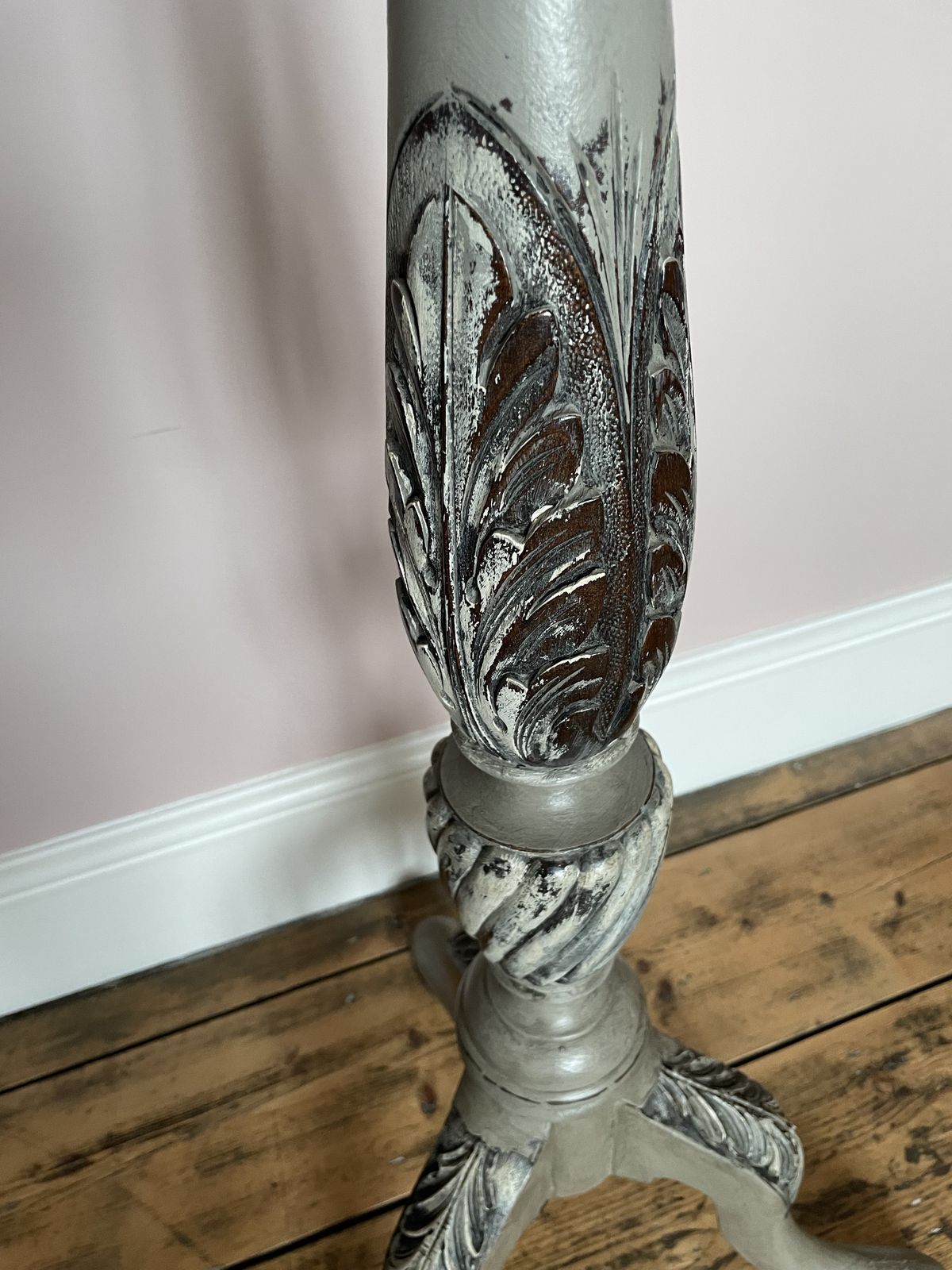 Painted Victorian Carved Wooden Torchiere/Plant/Lamp Stand photo furniture