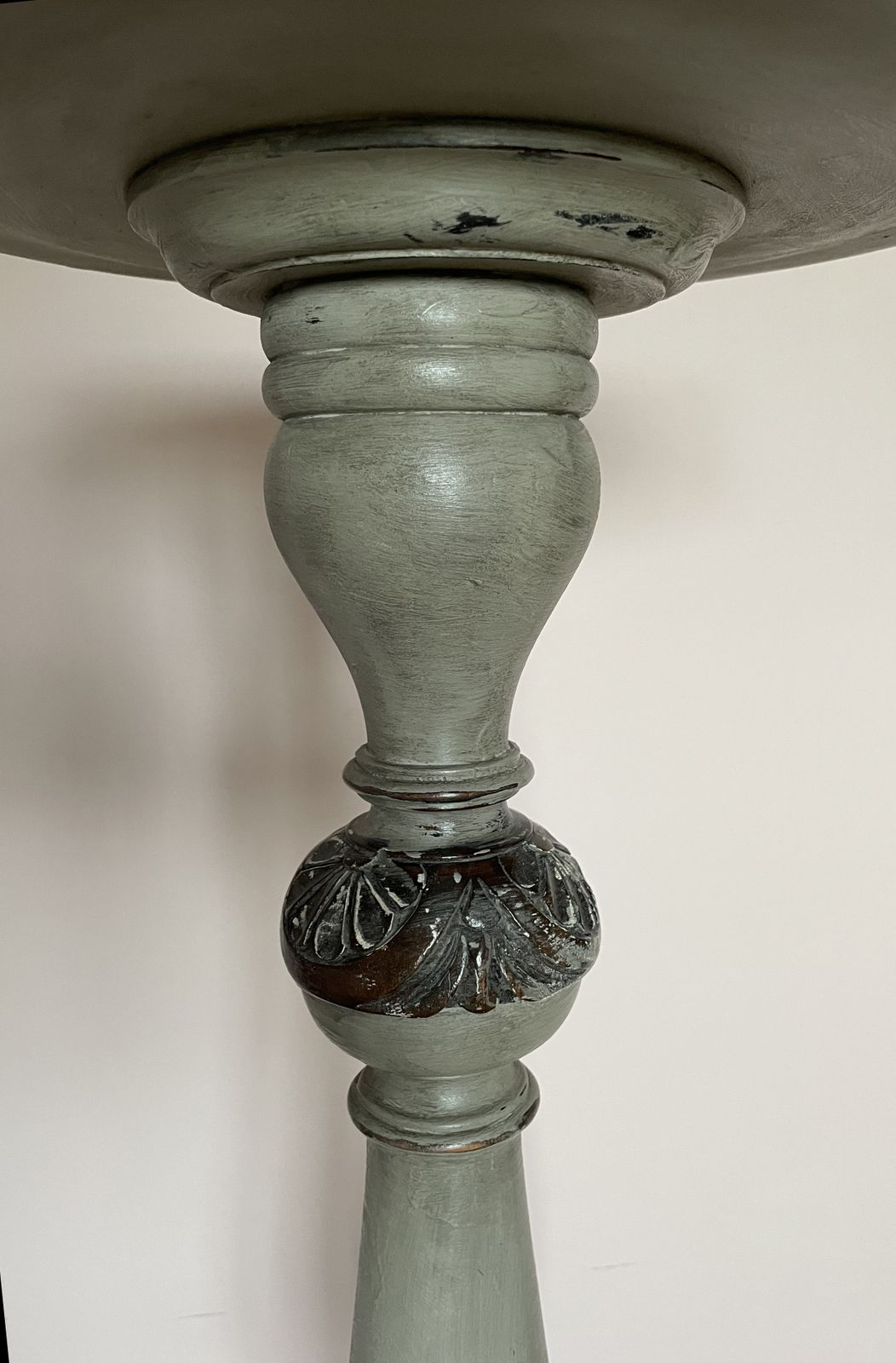 Painted Victorian Carved Wooden Torchiere/Plant/Lamp Stand photo vinterior