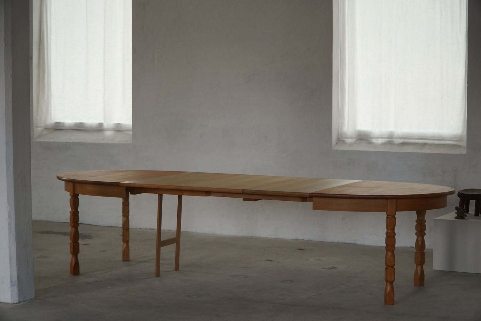 Mid Century Oval Oak Dining Table With Three Extensions, Danish Modern, 1960s photo vinterior