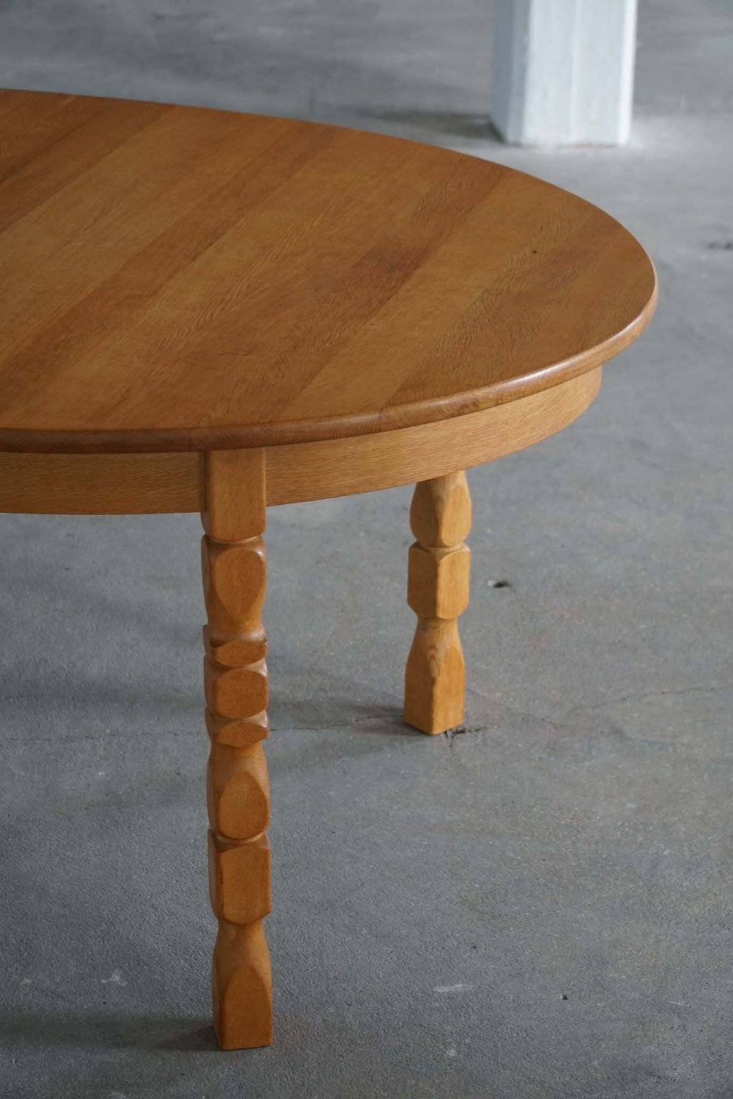photo vinterior Mid Century Oval Oak Dining Table With Three Extensions, Danish Modern, 1960s