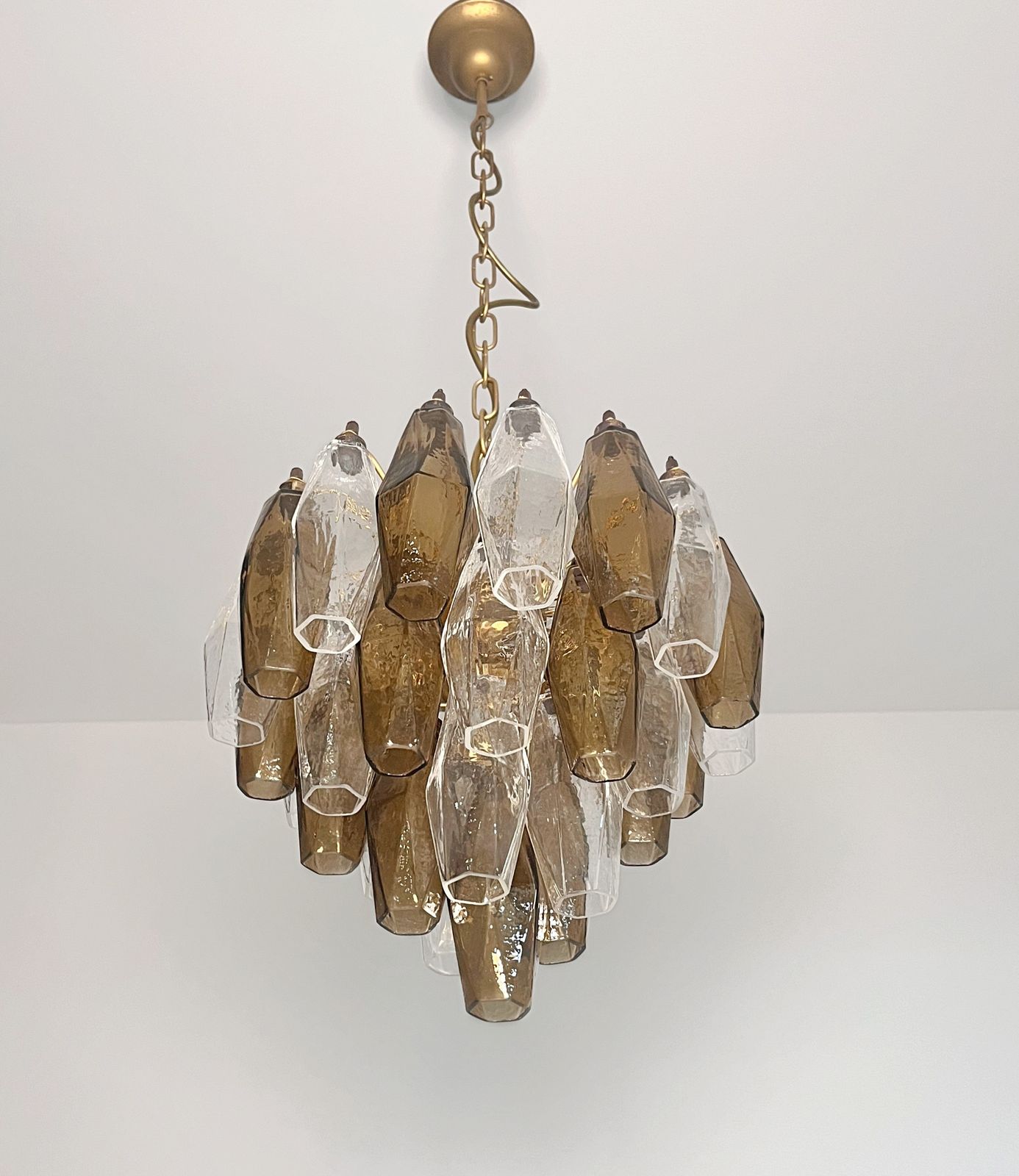 photo furniture Elegant Murano Poliedri Chandelier   Carlo Scarpa Design   Clear And Smoked Glasses