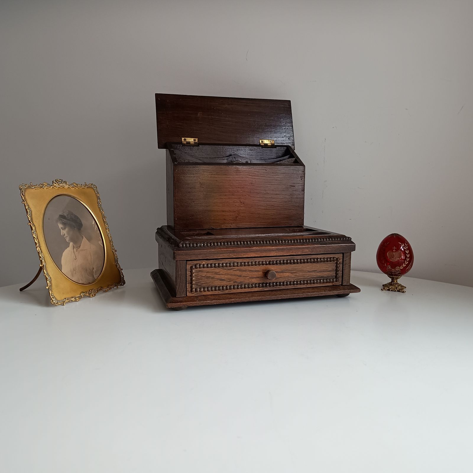 photo furniture Antique English Small Oak Desk Tidy With Lidded Papers Holder And Pull Out Drawer, Cut Crystal Inkwells