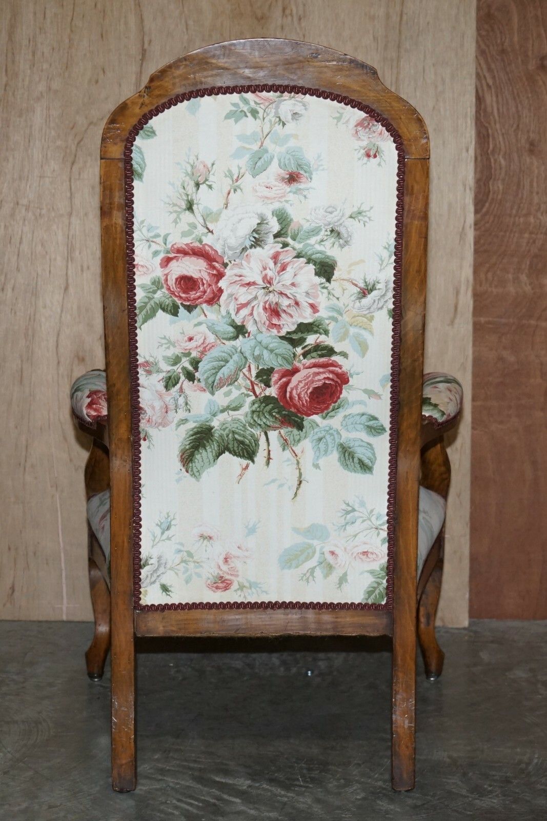 1850.0 Victorian Hand Carved Walnut, Show Framed High Back Armchair In Colefax Fowler photo
