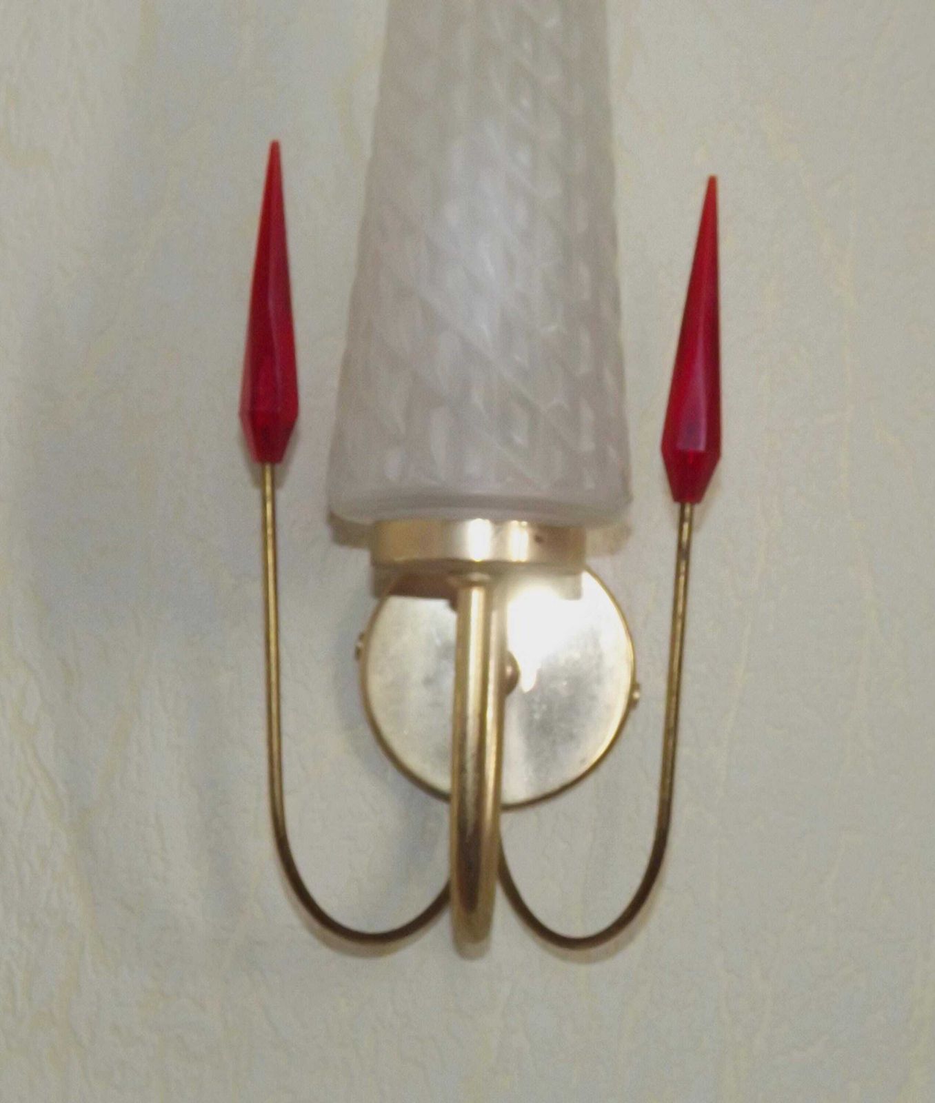 French Vintage Retro 1960s Single Wall Light In Gold Metal With Opaque Patterned Glass Shade   French Vintage Lighting. Retro Wall Sconce. photo vinterior