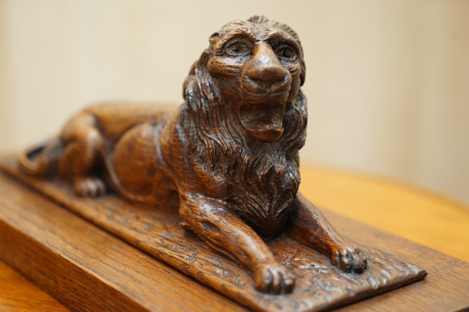 Art Stunning Antique Circa 1860 Hand Carved English Oak Recumbent Lion Statue photo