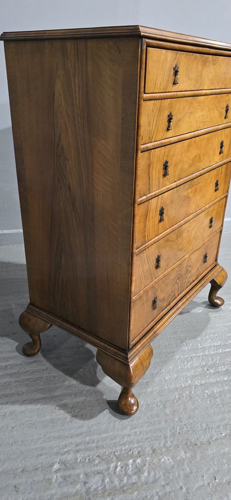 Furniture Top Quality Walnut Chest Of Drawers photo