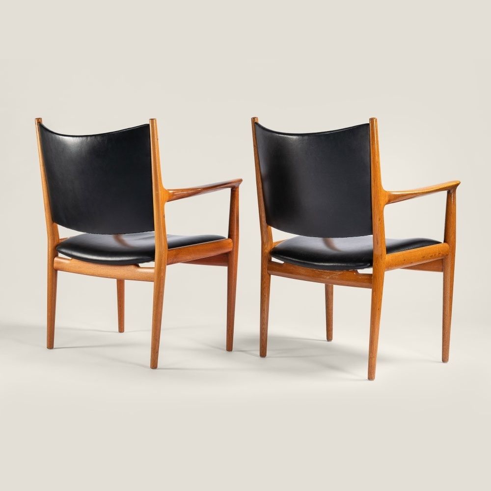 Pair Of Jh 513 Armchairs – Hans J. Wegner photo furniture