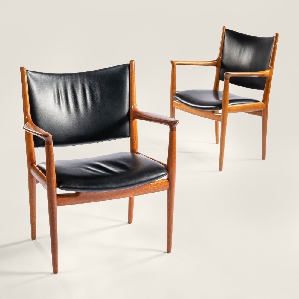 Pair Of Jh 513 Armchairs – Hans J. Wegner photo Furniture