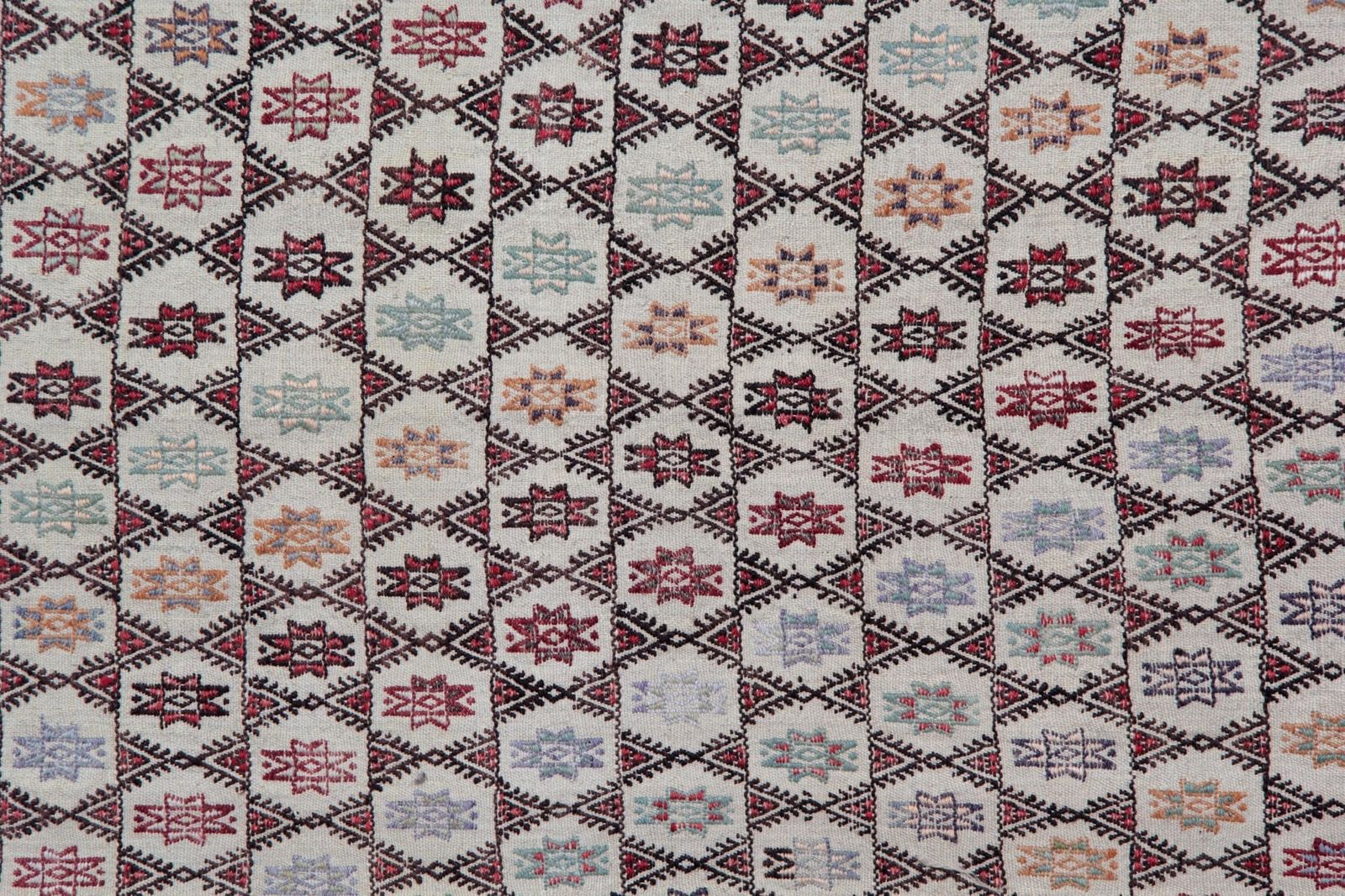 Antique Turkish Kilim Rug: Beige Wool, Zig Zag Tribal Design, 1910s photo Textiles