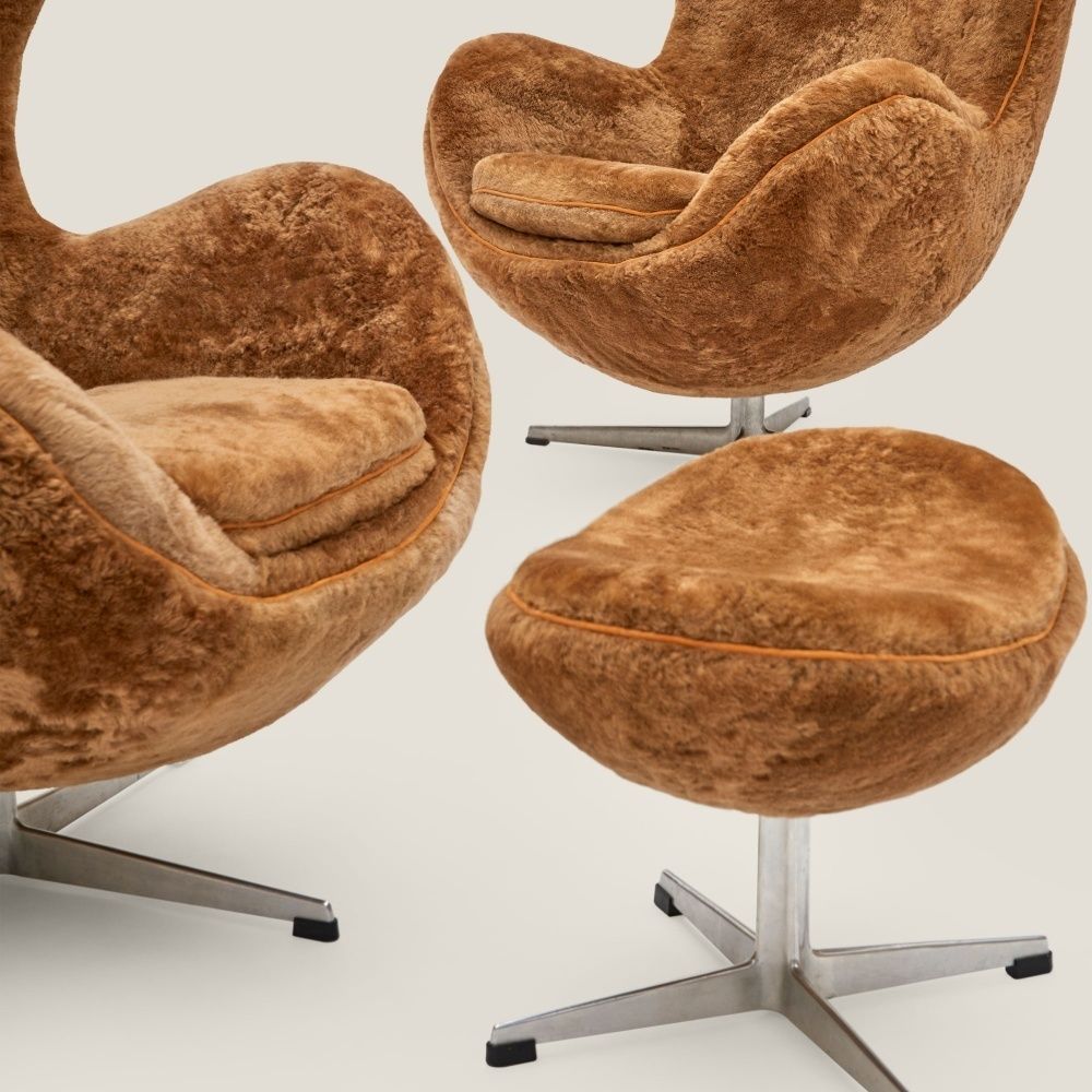 photo for sale Pair Of Camel Egg Armchairs And Ottoman – Arne Jacobsen