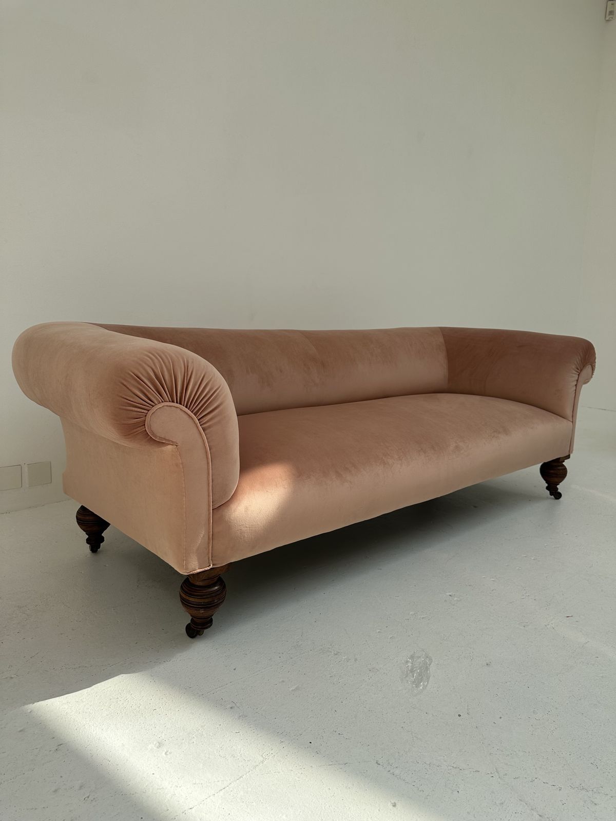 Victorian Chesterfield Style Sofa 3 Seater Upholstered In Pink Velvet
