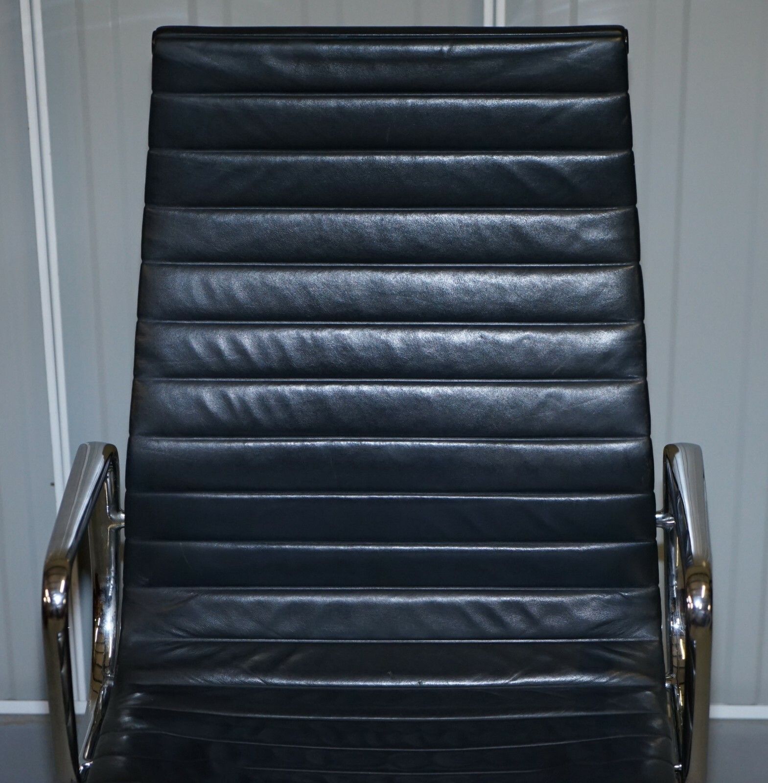 Rrp £34,000 1 Of 10 Vitra Eames Herman Miller Black Leather Swivel Office Chairs photo vinterior