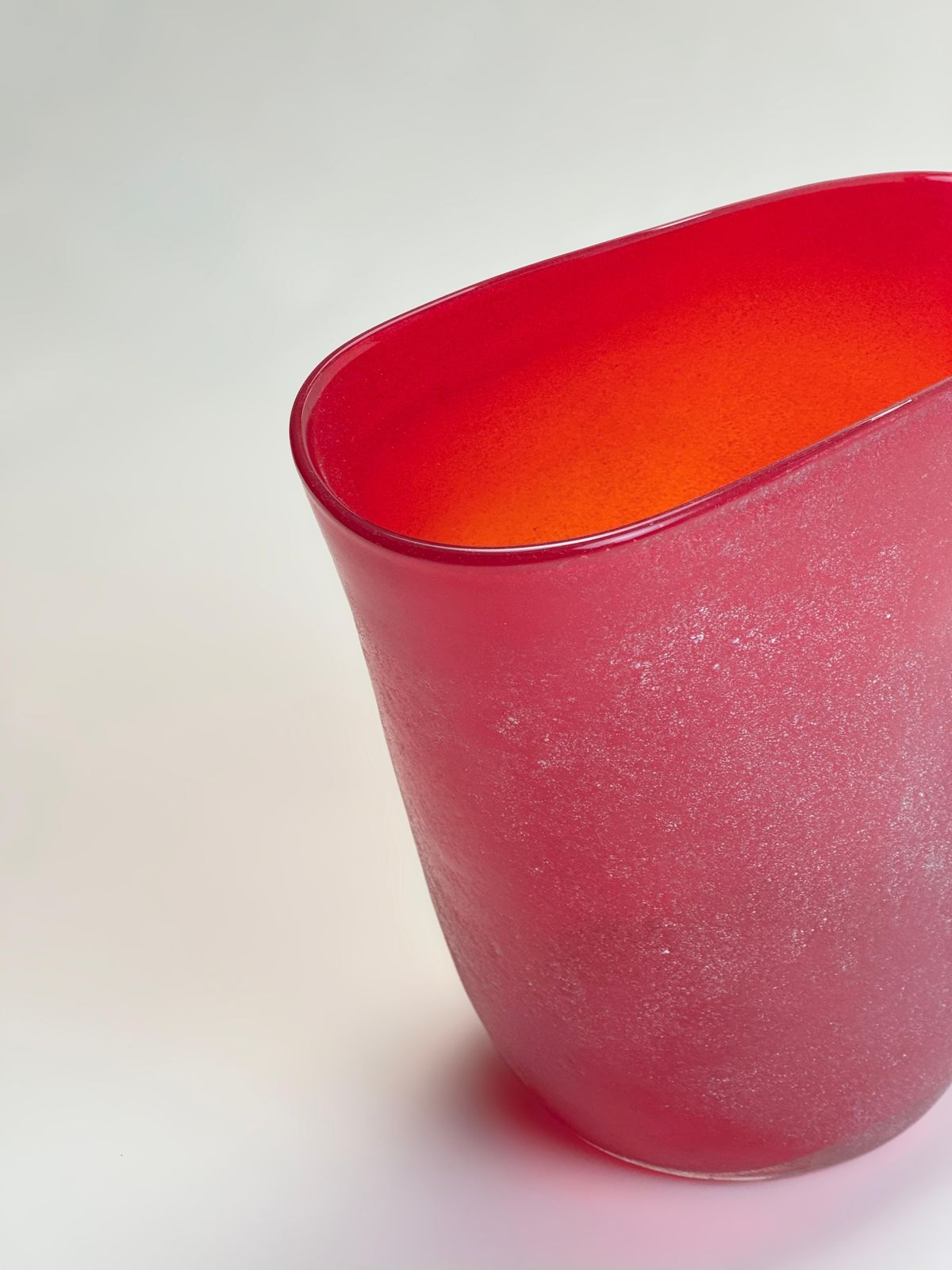 Postmodern Italian Scavo Vase, Red Studio Glass, 1990s photo vintage
