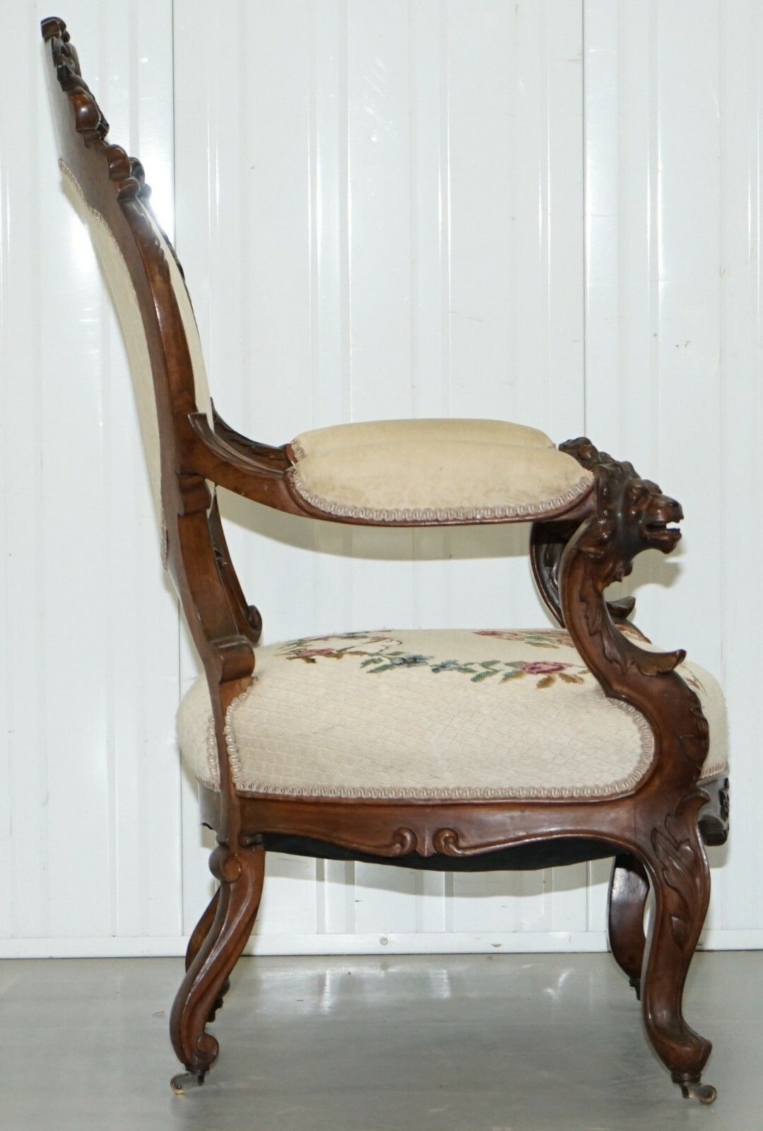 Victorian Show Frame Lion Carved Walnut Salon Armchair Embroidered Upholstery photo vintage