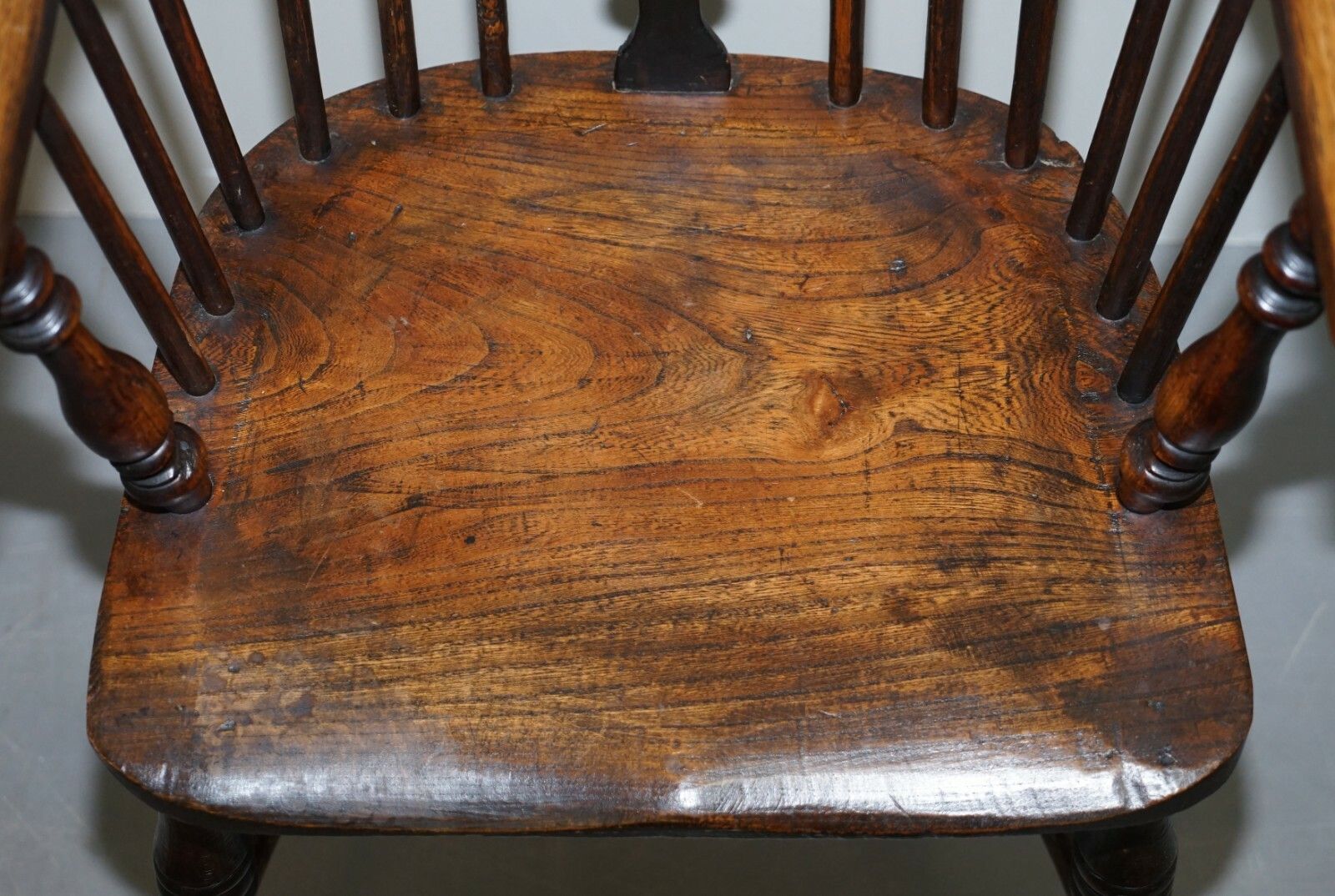 English Classic Antique Victorian 19th Century Elm & Ash Wood Windsor Armchair photo for sale