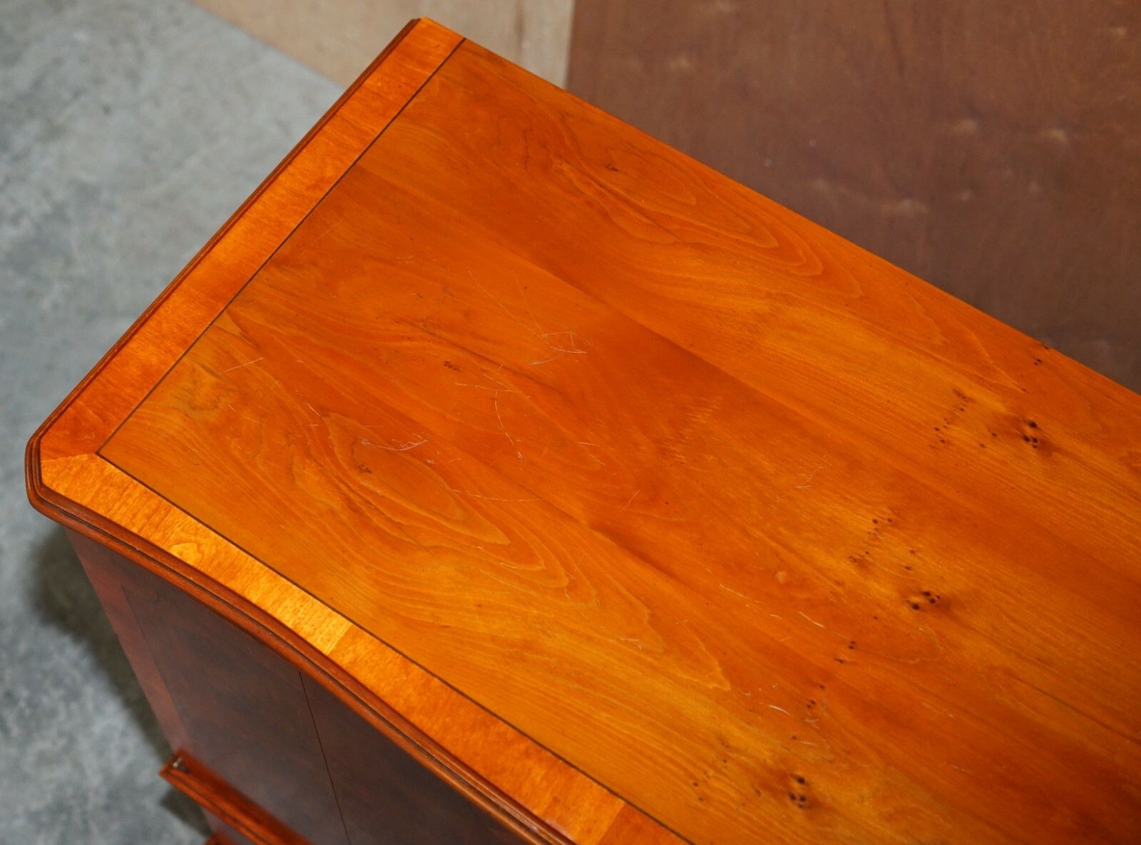 Stunning Burr Yew Wood Tv Media Cupboard Designed To House Television & Boxes photo buy