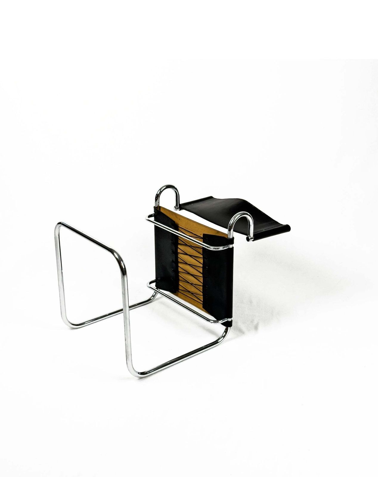 “Terrj” Leather Chair By Luigi Saccardo For Arrmet – Italy, 1970s photo vinterior