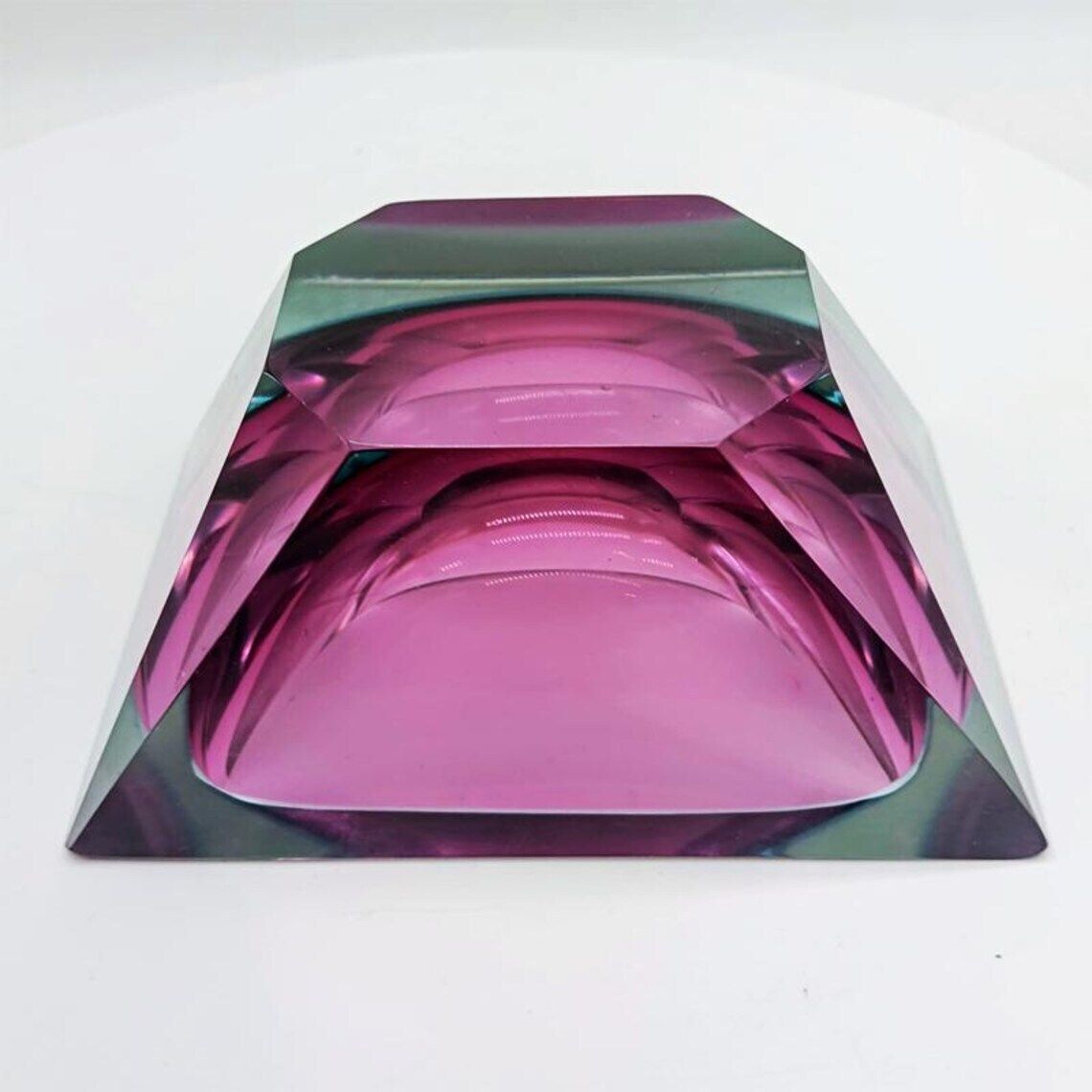 1960s Big Rare Pink Multifaceted Rectangular Ashtray Or Catch All In Murano By Flavio Poli For Seguso. Made In Italy. photo vintage