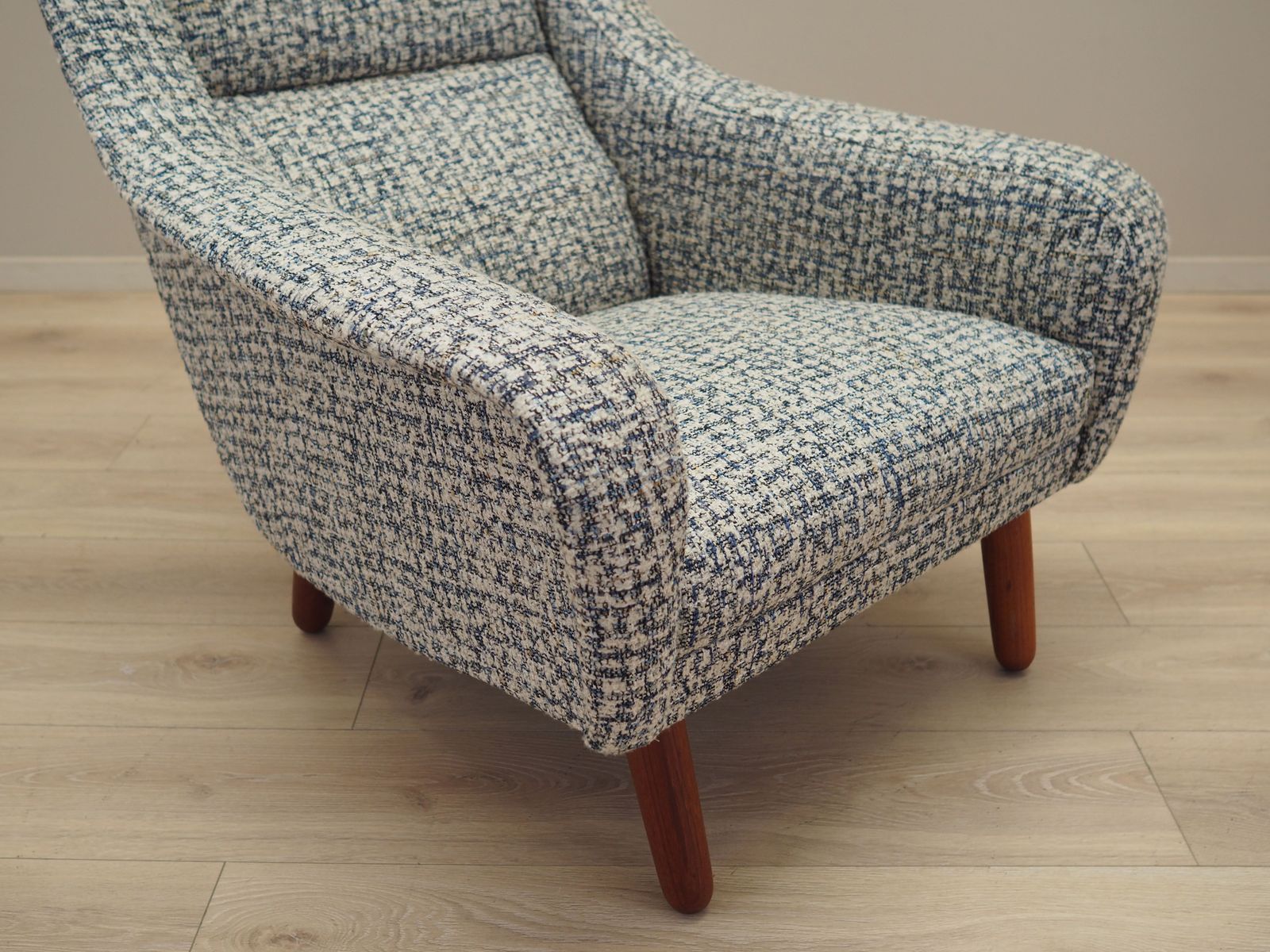 1389.0 Lounge Chair, Danish Design, 1970s, Production: Denmark photo