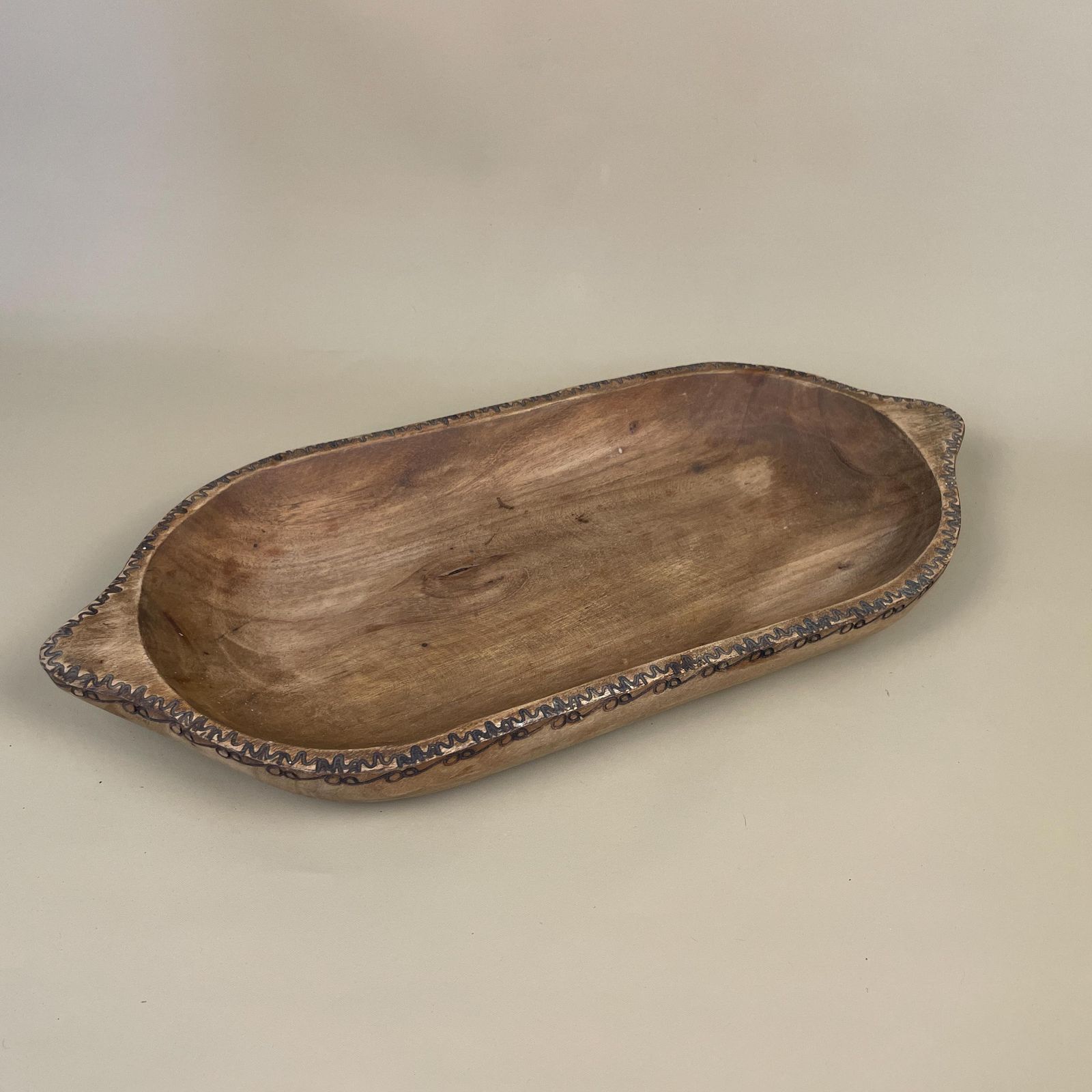 Vintage Colombian Wooden Display Tray Handmade Brown Smooth Wood Long Rounded South American Long Serving Plate Bowl Decorative Pattern Edge