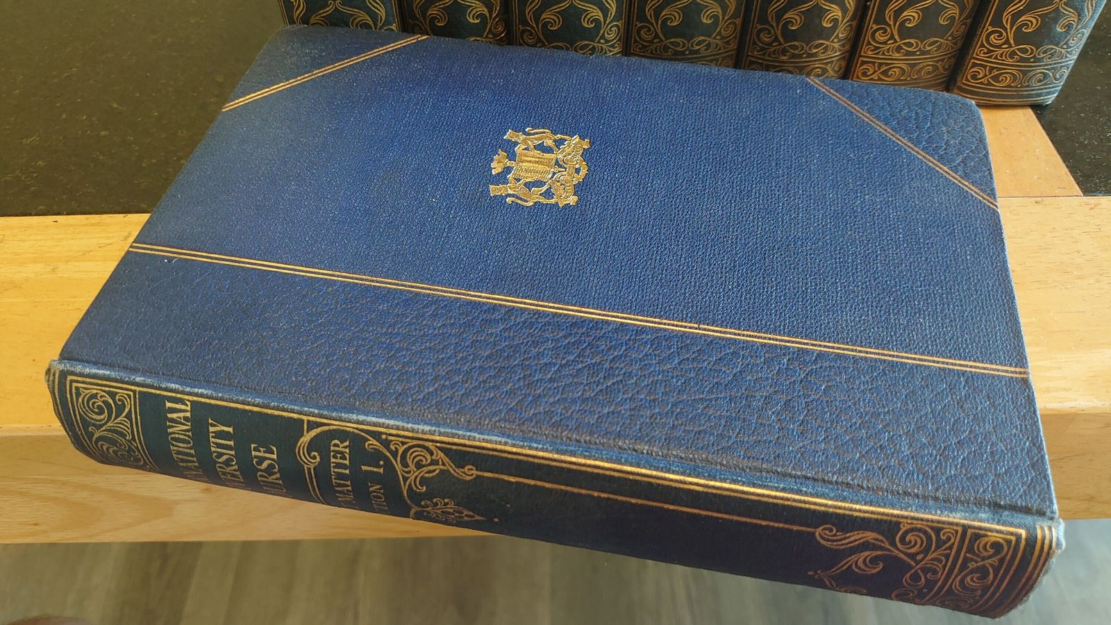 The International University Reading Course   All Eight Volumes   Edited By Ernest Barker C1939/40   Good To Very Good Condition photo furniture