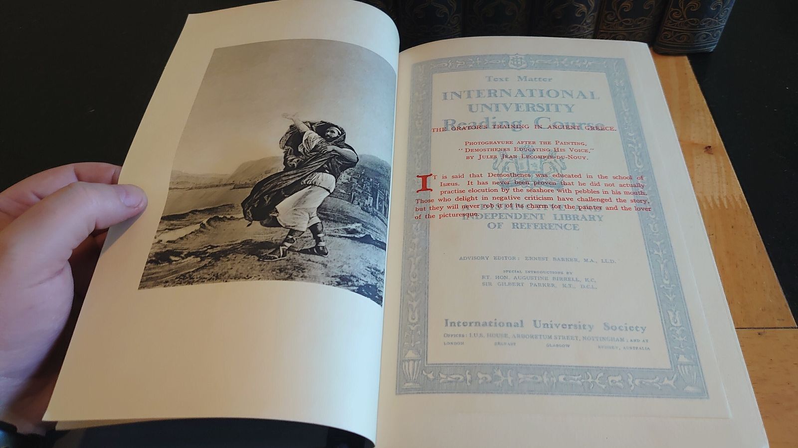 The International University Reading Course   All Eight Volumes   Edited By Ernest Barker C1939/40   Good To Very Good Condition photo vinterior