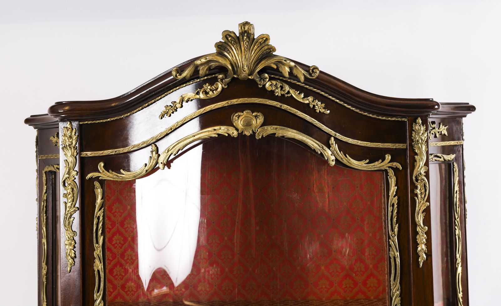 photo vintage Antique Pair French Vernis Martin Vitrine Display Cabinets  19th C