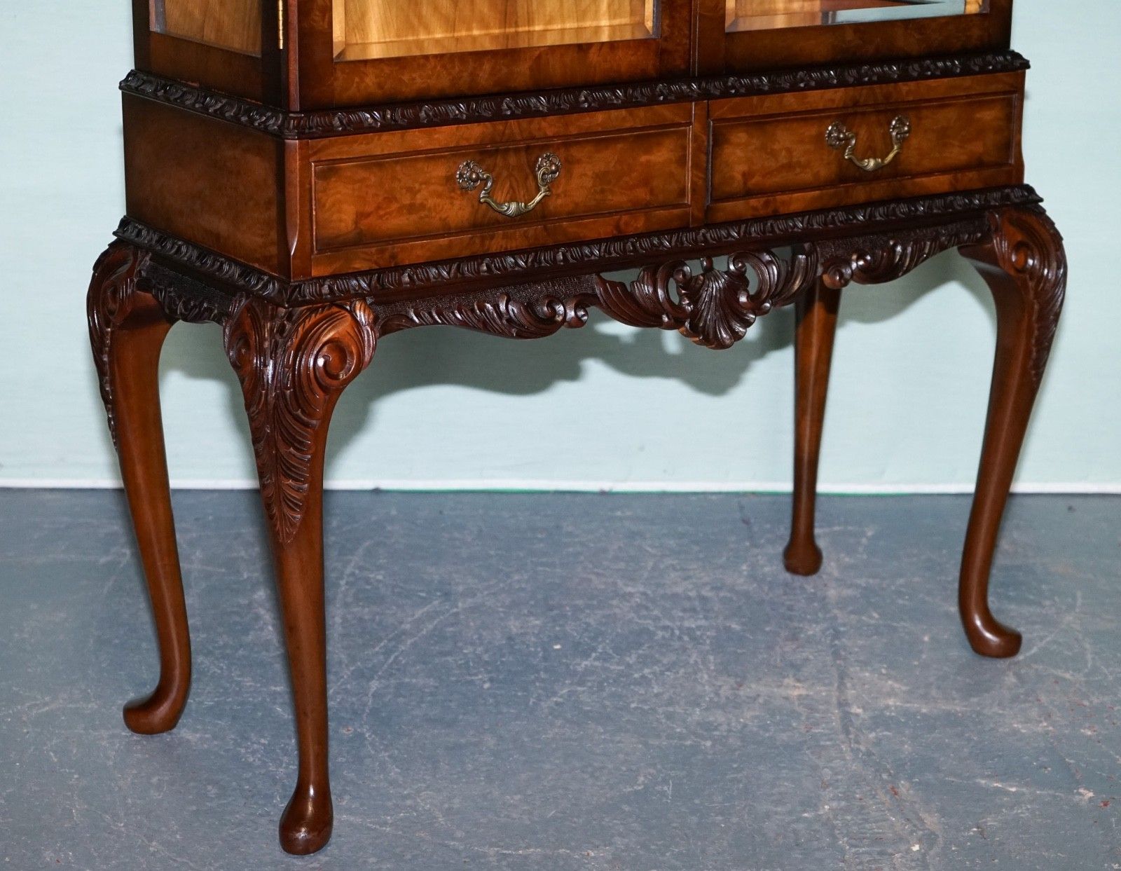 Vintage Carved Queen Anne Style Display Cabinet Bookcase photo 1250.0