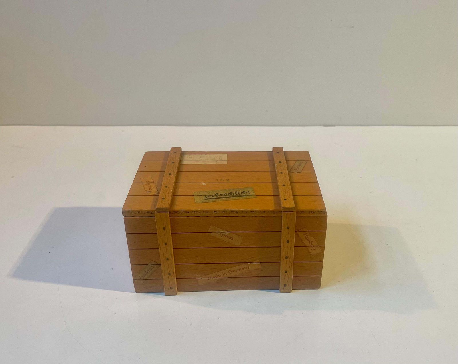 Vintage Wooden German Music Box   Travel Trunk   Strauss: 'Les Roses Du Sud' photo 280.0