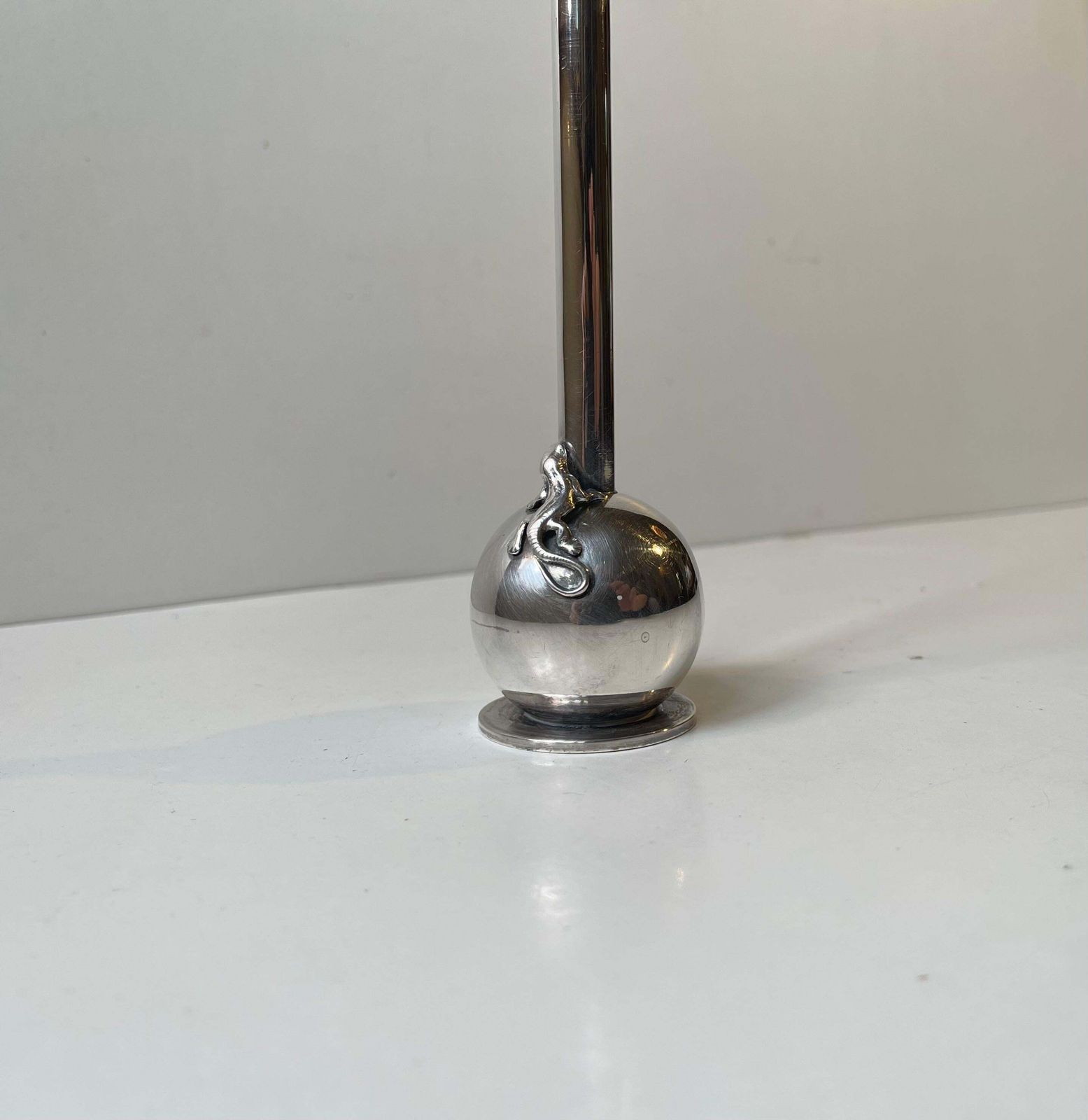 Art Deco Silver Plated Single Flower Vase W. Lizard By Hugo Grün photo Home Decor