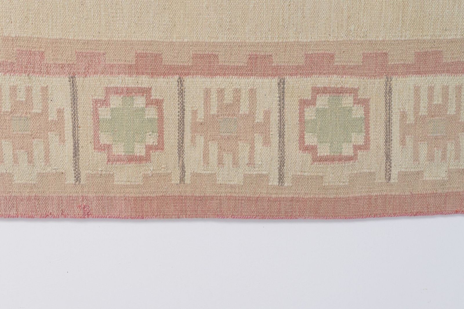 Pale Cream And Pink Kilim photo furniture