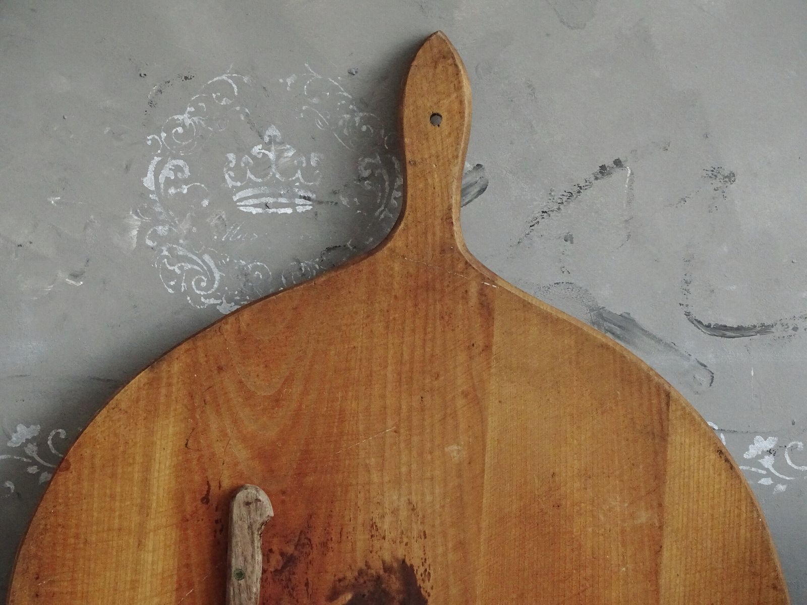 Large Round Wood Charcuterie Board: Rustic Farmhouse Kitchen Decor photo 140.0