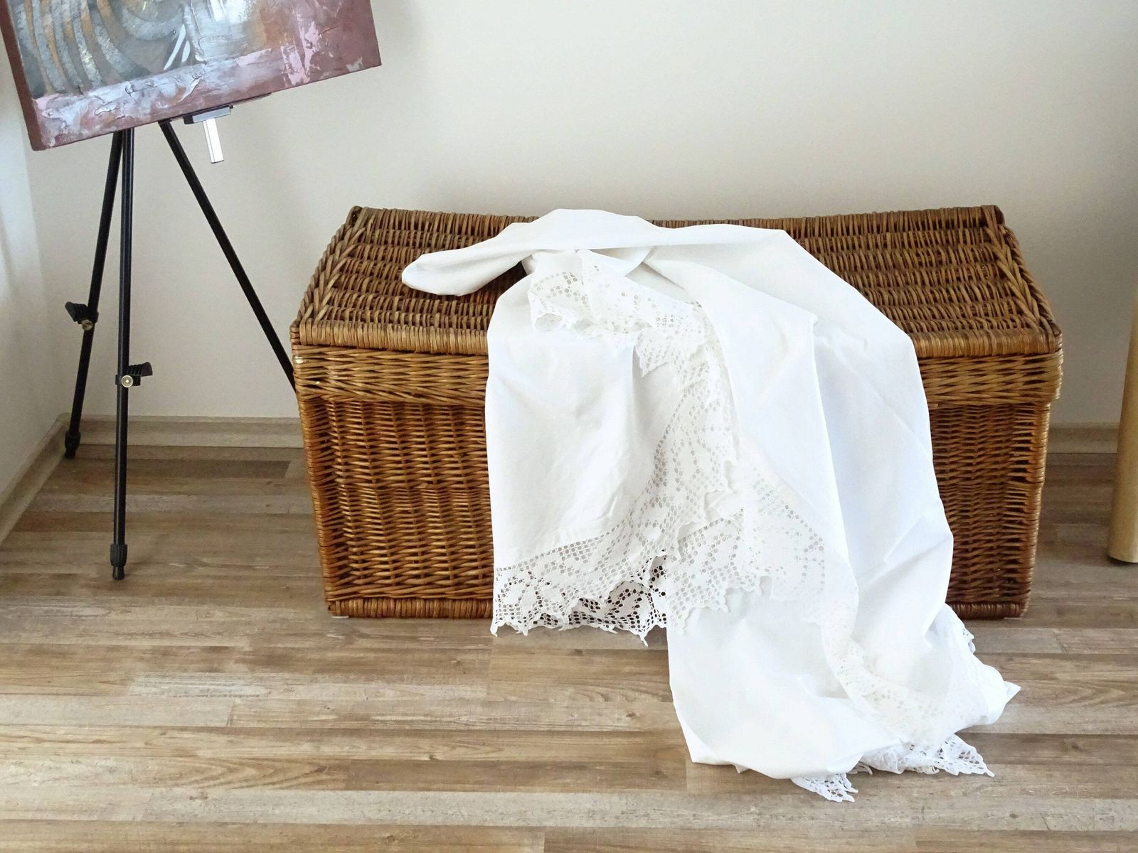 photo furniture Antique Lace Cafe Curtain: Hand Crochet Trim, French Style Valance