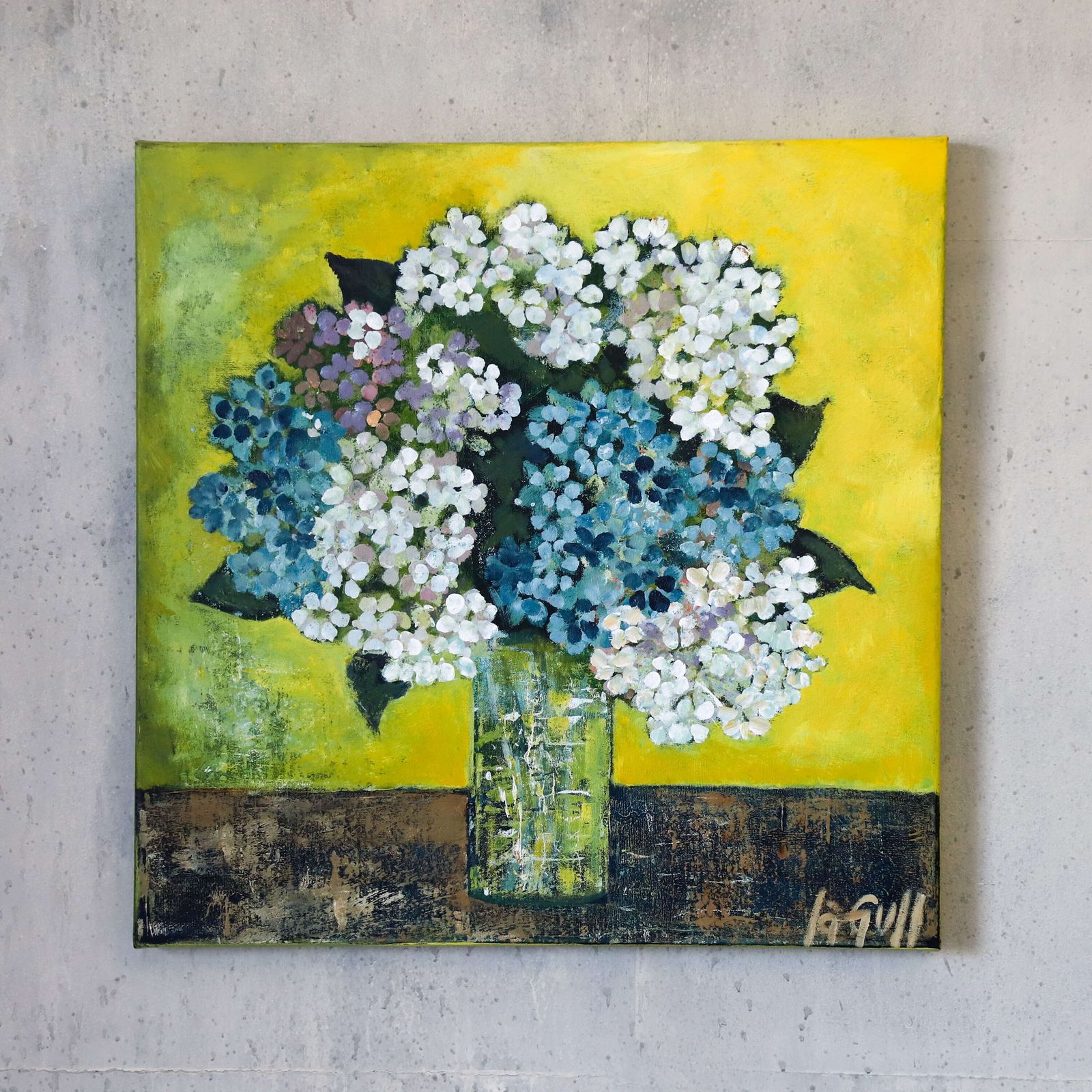 French 1976 Hydrangea Still Life Oil Painting – Contemporary Floral Elegance photo for sale