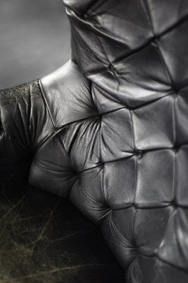 photo vintage Mid Century Modern Danish Black Quilted Leather Wing Chair, 1960s