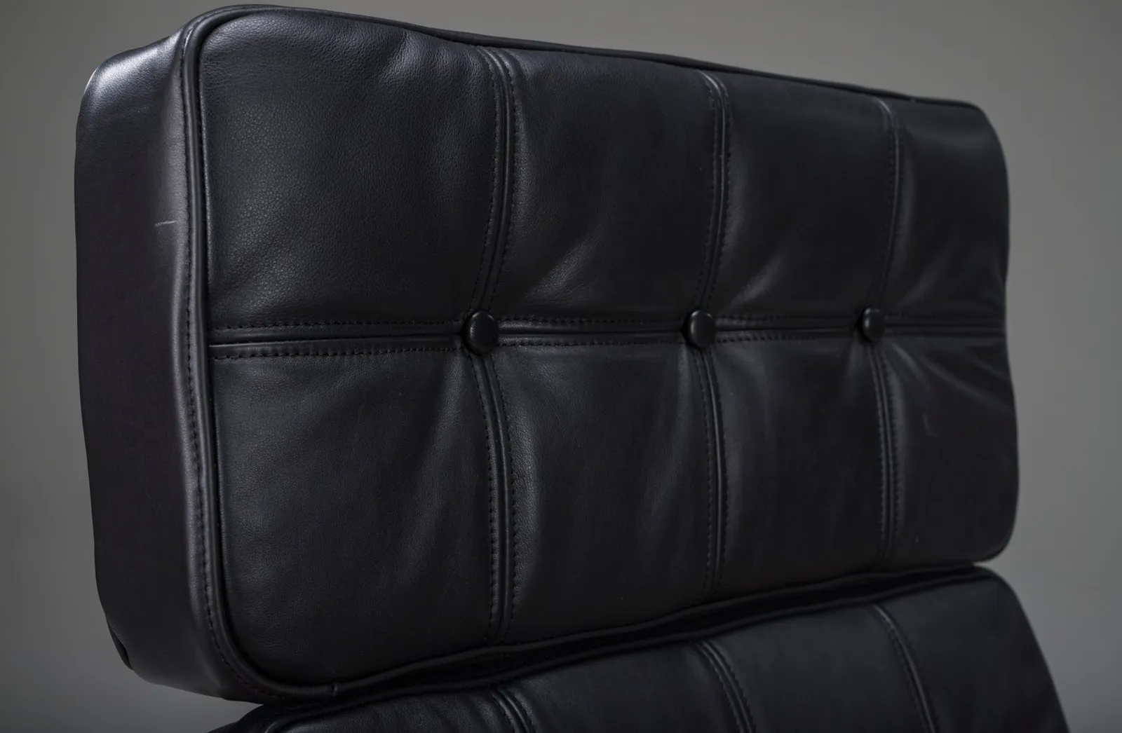 photo vinterior Mid Century Modern Fd 164 Armchair In Teak And Black Leather By Arne Vodder For Cado, Denmark, 1960s