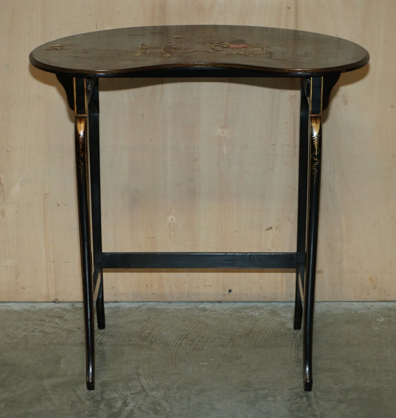 Nest Of Three Circa 1900 Chinese Chinoiserie Lacqurered Side Kidney Tables photo vinterior