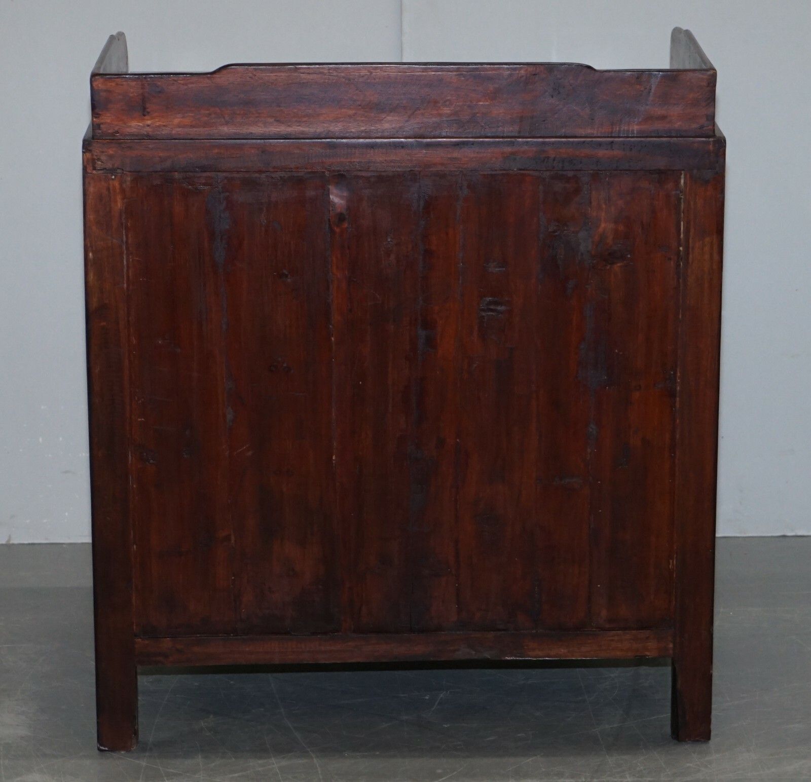 photo furniture Antique Chinese Export Circa 1900 Redwood Lacquered Inlaid Wash Stand Sideboard